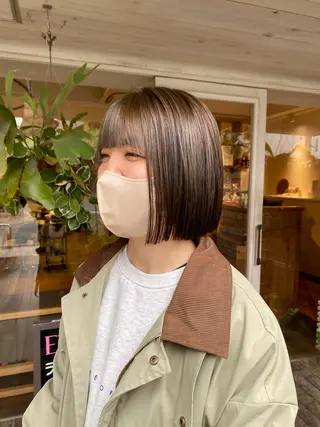 ショート カラー BELLA阿部野 TOMOMIのヘアスタイル