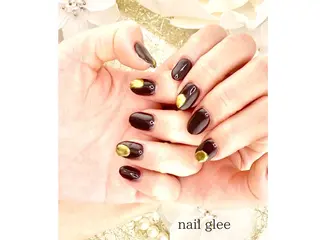 ミディアム RISA nail gleeのネイルデザイン