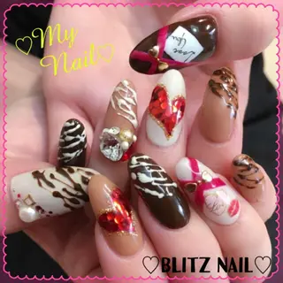 ネイル BLITZ Nail 岩田💅🏻✨のネイルデザイン