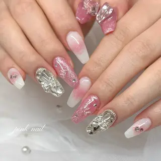 ネイル UnFLAIR 麻布十番店🧸NAOのネイルデザイン