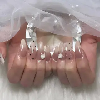 ネイル RE:Bonn所属・salon re:bonnのネイルデザイン