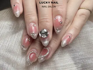 ネイル LUCKY NAILのネイルデザイン