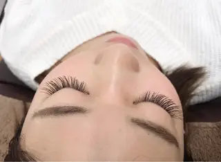 マツエク・マツパ 美容室ardmento 内 Lycka所属・Lycka リュッカのマツエク・マツパデザイン