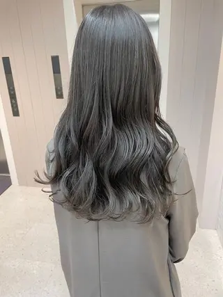 カラー 🤍RIRIKA /暖色カラー🧡のヘアスタイル