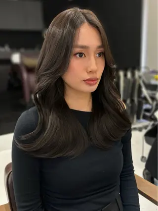 セミロング 赤みなしカラー/梅田 /レイヤー/IORIのヘアスタイル