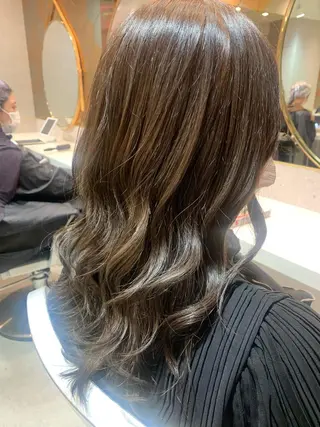 ミディアム カラー パーマ 新宿/韓国レイヤー/ 顔周りカット松本美晴のヘアスタイル