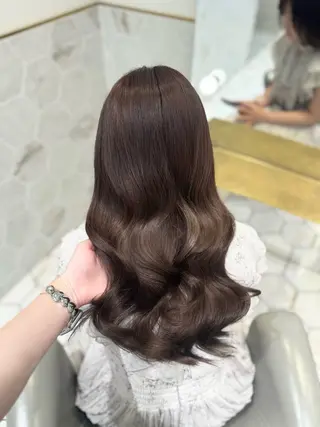 ロング カラー costes 今井芽依のヘアスタイル