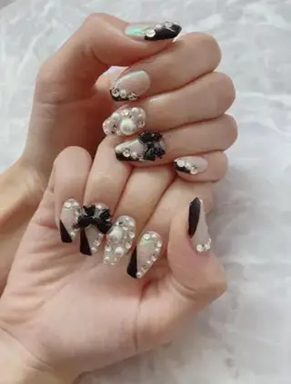 ネイル 🛁fein. 🎀明治神宮前🪞のマツエク・マツパデザイン