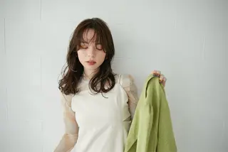 ミディアム ｶｯﾄﾓﾃﾞﾙ 青谷めいのヘアスタイル