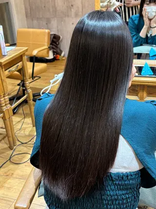 ロング 藤 明日香のヘアスタイル