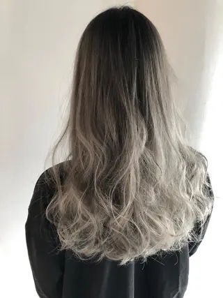 セミロング カラー OFF YUYAのヘアスタイル