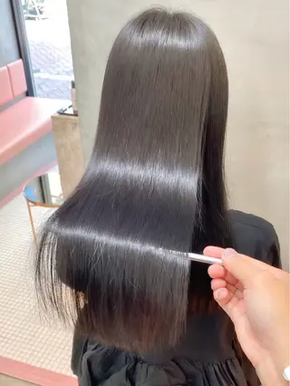 ロング 髪質改善【縮毛矯正】 北千住で美髪に導く人のヘアスタイル