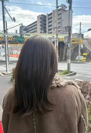 ミディアム カラー ナルミ ケイスケのヘアスタイル