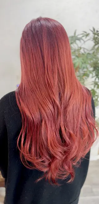 ロング 飯星慧斗 /ブリーチ、縮毛矯正のヘアスタイル