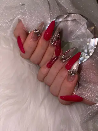 ネイル toyvenail 🖤enaのネイルデザイン