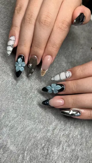 ネイル 𝐧𝐚𝐢𝐥 𝐌𝐢𝐖𝐢𝐢のネイルデザイン