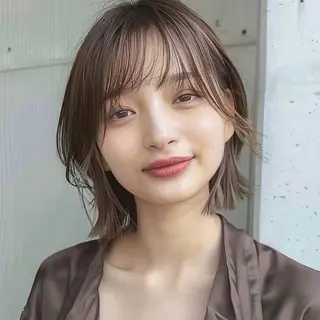 ショート カラー 岡田 佳子のヘアスタイル