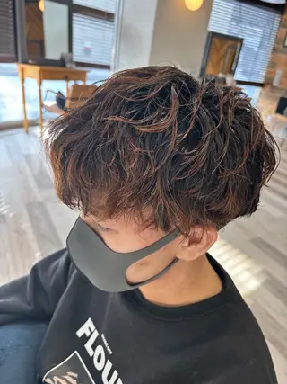 ミディアム パーマ 岡本樹一 🍁のヘアスタイル