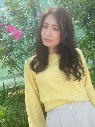 ミディアム カラー grand juteのヘアスタイル