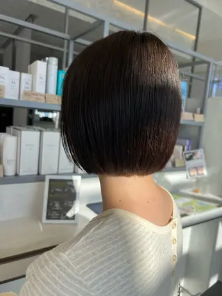 ミディアム 𝑬𝑰𝑲𝑰/ 金沢駅西口店のヘアスタイル