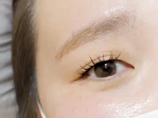 マツエク・マツパ 💜bora .のネイルデザイン