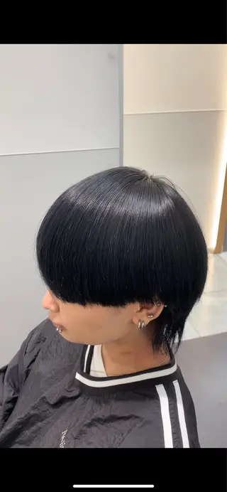 ショート カラー サロウィン(SALOWIN)原宿iori店所属・れい🫧 ハイトーン特化のヘアスタイル