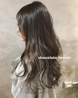 ロング カラー ツキノキ ミナのヘアスタイル