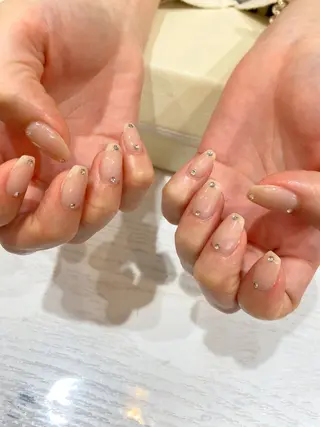 ネイル Nest 岩崎のネイルデザイン