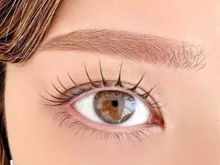 アイブロウ THE ART所属・THE ART 宜野湾のマツエク・マツパデザイン