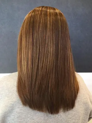 ミディアム カラー ブリーチ/ヘアケア/ 艶髪/イギチハルのヘアスタイル