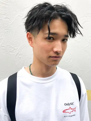 ショート パーマ メンズ Loom.所属・村上雅人 ナチュラルモードのヘアスタイル