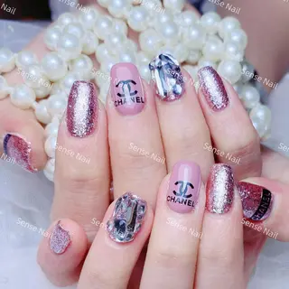 ネイル Kurieitibu 🍬Byu~tīのネイルデザイン