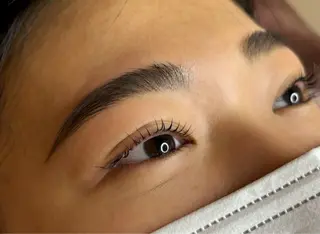 アイブロウ eyelash Motoka (旧:アイラッシュunion)所属・anna .kのマツエク・マツパデザイン