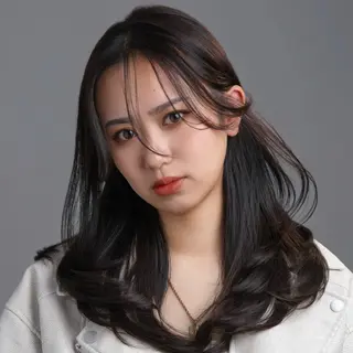 ロング カラー エクステ・レイヤ ーカットLay.のヘアスタイル