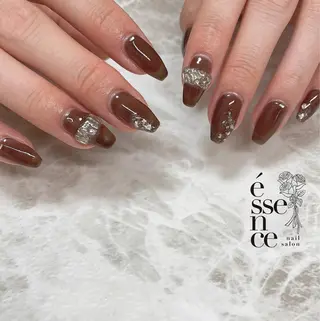 ネイル essence所属・pétit maakoのネイルデザイン