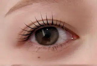 マツエク・マツパ Loweli　本山所属・岩田 夏実のマツエク・マツパデザイン