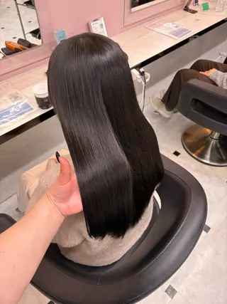 ロング 透明感ベージュカラー 🪞上野🪞AIのヘアスタイル