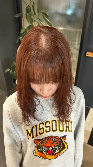 セミロング カラー 永嶋 芽衣のヘアスタイル