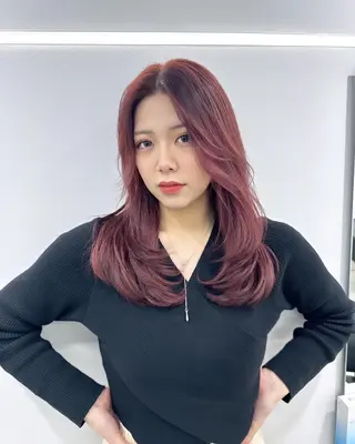 ミディアム カラー Roi ofGiseLのヘアスタイル