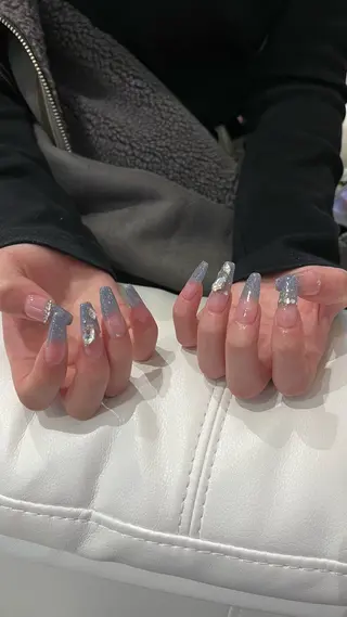 ネイル Esthetic Salon manish所属・Nailist Rinaのネイルデザイン