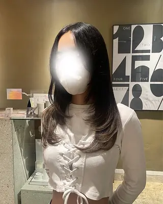 ロング 𝒚𝒖-𝒓𝒊 ⸝⋆艶color🌙のヘアスタイル