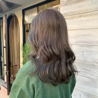 セミロング 柳川沙羅 🌿透明感カラーのヘアスタイル