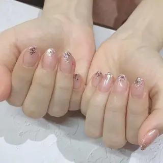 ネイル SHIORI 🤍のネイルデザイン