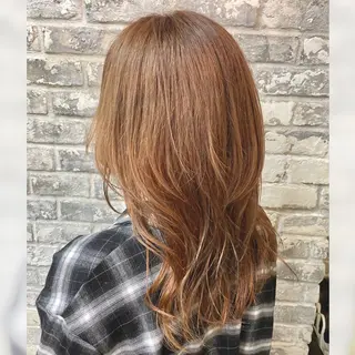 ミディアム やない さとみのヘアスタイル