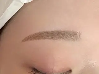 アイブロウ nerine博多 momokaのマツエク・マツパデザイン