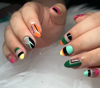 ネイル 鮎川 沙希のネイルデザイン