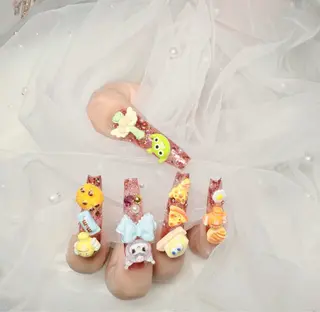 ネイル Lina nail所属・Luna 池袋のネイルデザイン