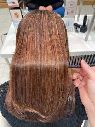 セミロング 髪質改善/縮毛矯正 🧸梅川のヘアスタイル