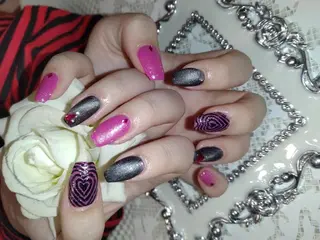 ネイル エステとネイル ローズコンフォートのネイルデザイン