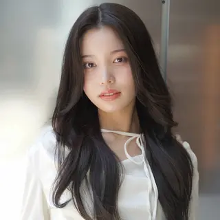 ロング 郷頭元太/レイヤー /透ける艶カラーのヘアスタイル